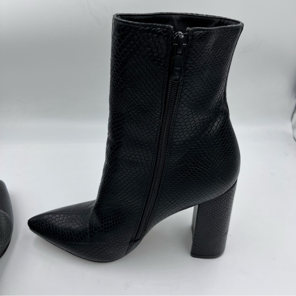 Faux Snakeskin Heel Boots Black - Size 8 - Picture 3 of 9